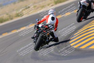 media/Oct-08-2022-SoCal Trackdays (Sat) [[1fc3beec89]]/Turn 11 Backside (1145am)/